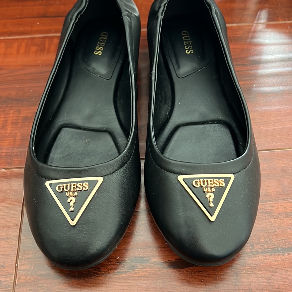 GUESS flats